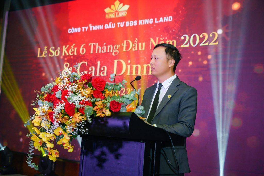 tổng giám đốc King Land - ông Dương Công Thuận phát biểu tổng kết